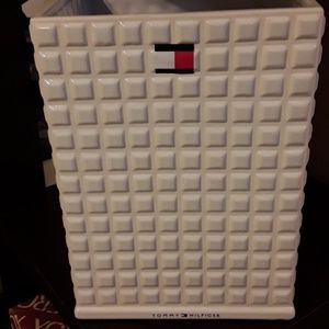 Tommy hilfiger tile waste basket